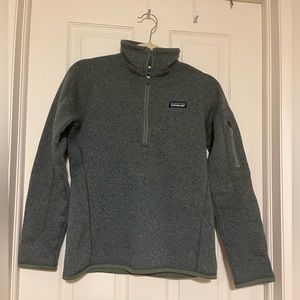 Sz S Patagonia half zip, great condition